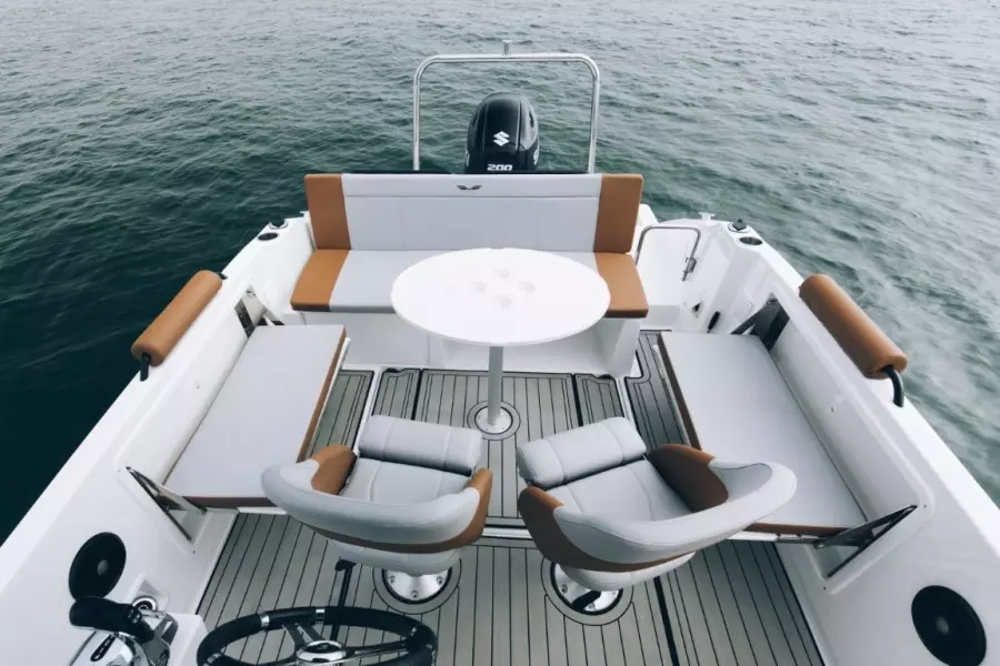 2024 Beneteau Flyer 7 Spacedeck