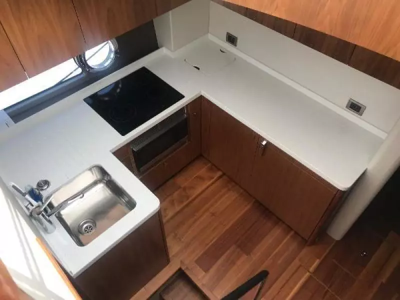 2015 Sunseeker Predator