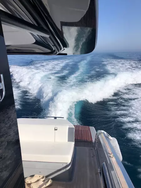 2018 Invictus 370 GT