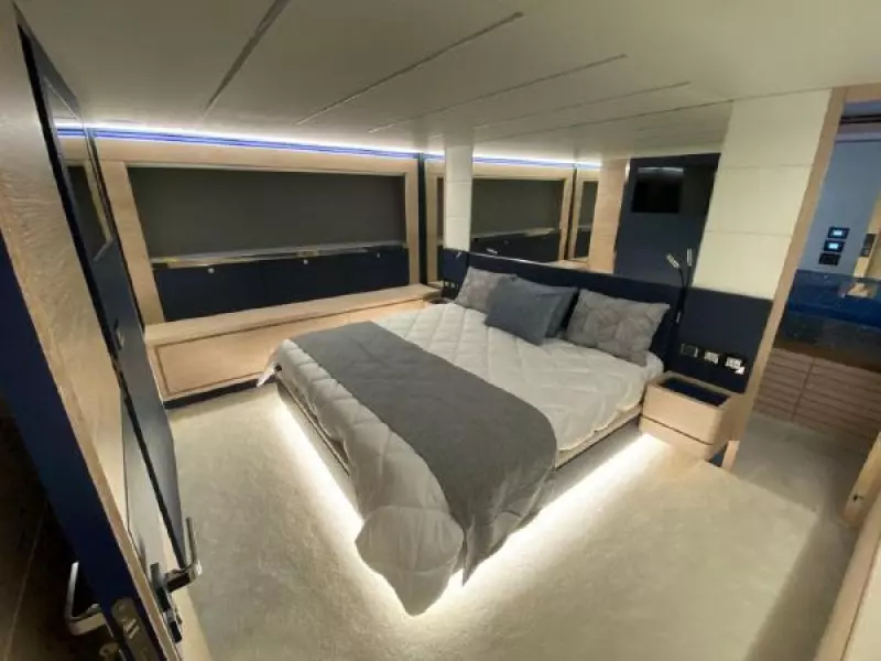 2019 Astondoa 66 Fly