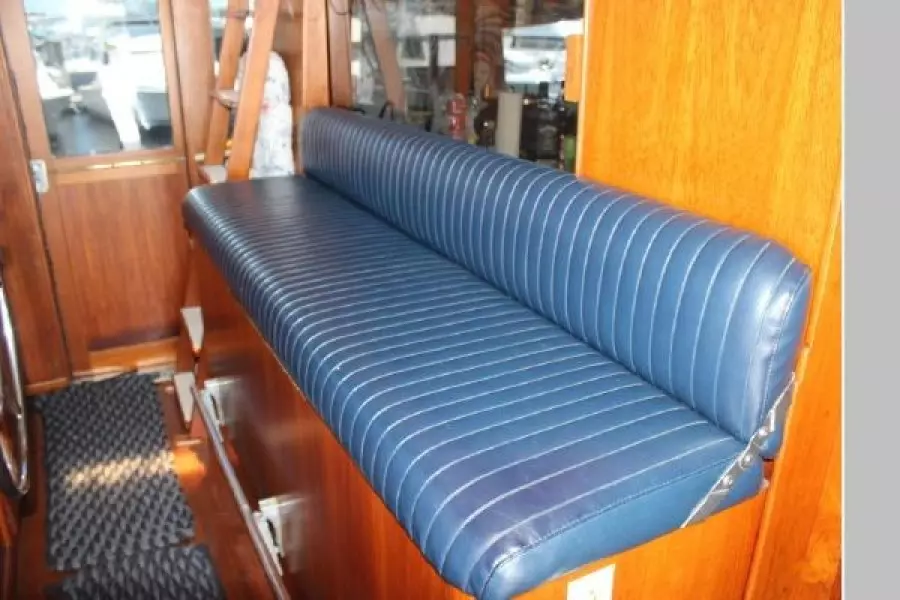 1977 Pacemaker 66 Motoryacht