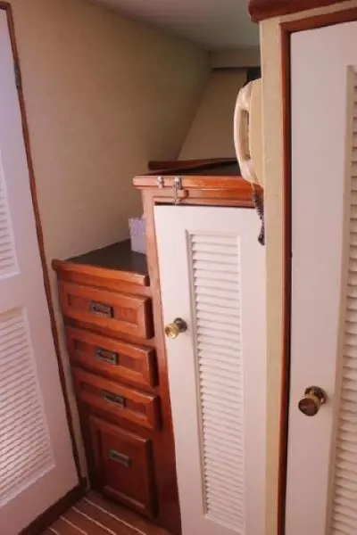 1977 Pacemaker 66 Motoryacht