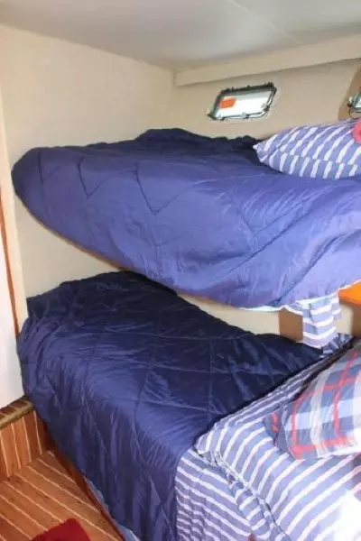 1977 Pacemaker 66 Motoryacht