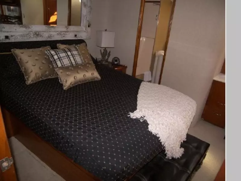 1989 Ocean Yachts 63 Super Sport