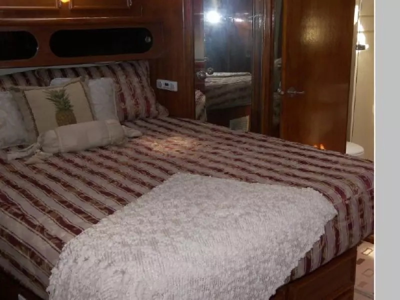 1989 Ocean Yachts 63 Super Sport