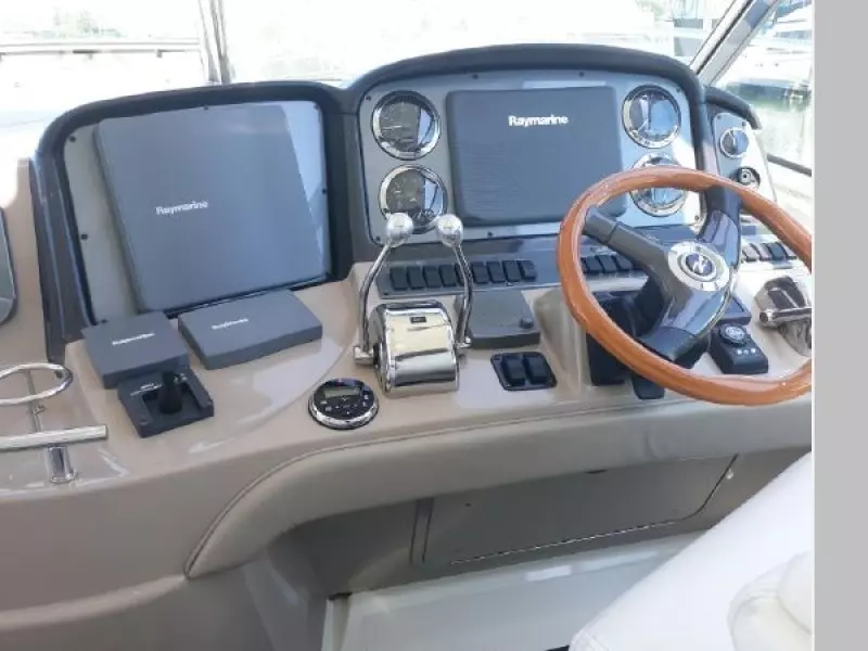 2004 Sea Ray 420 Sundancer