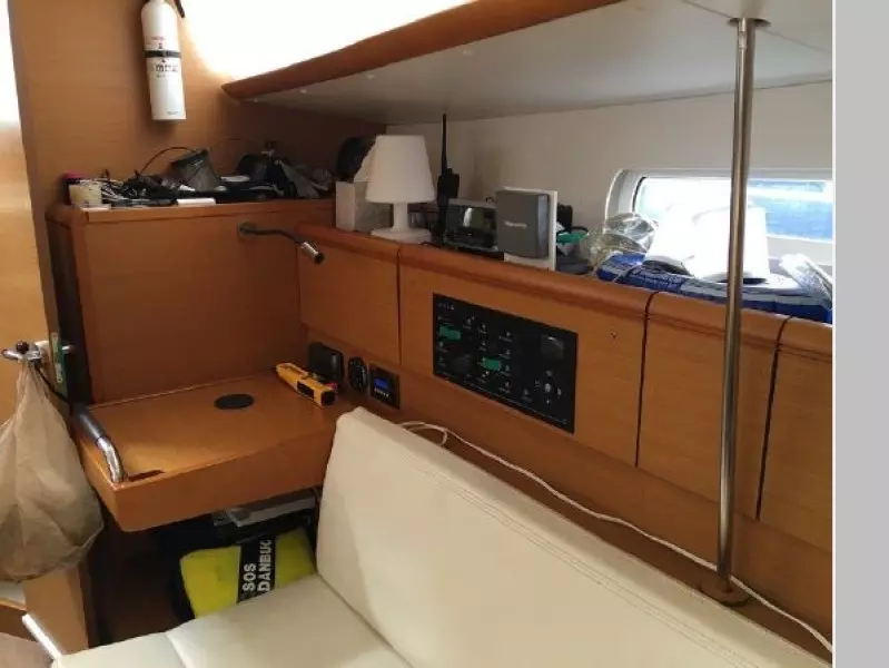 2013 Jeanneau 379 Sun Odyssey