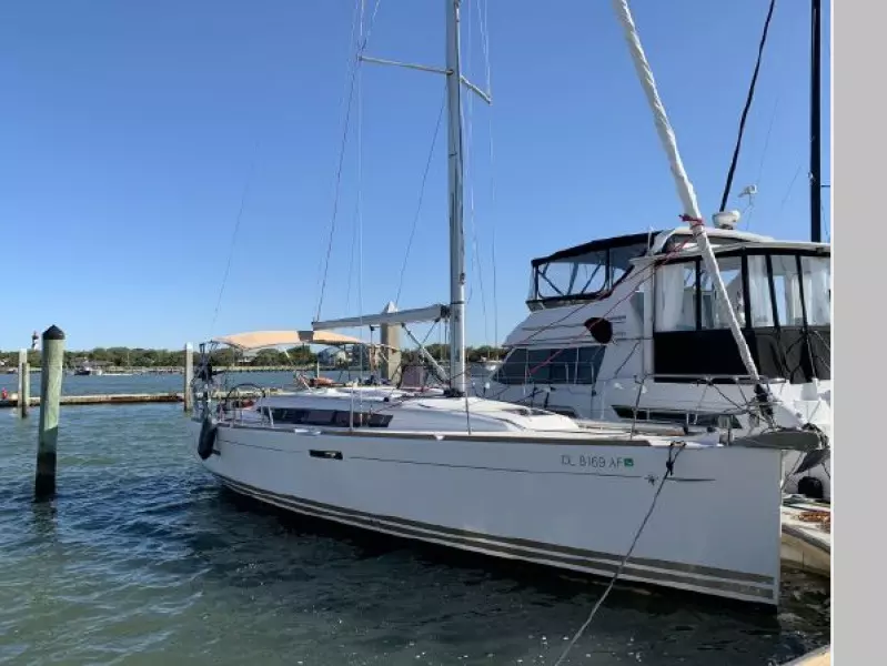 2013 Jeanneau 379 Sun Odyssey