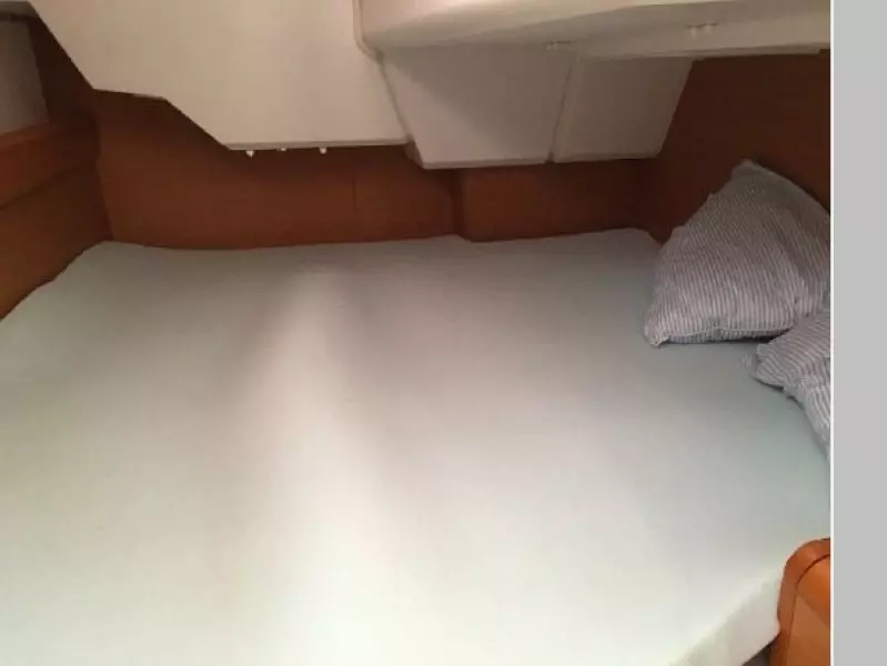 2013 Jeanneau 379 Sun Odyssey