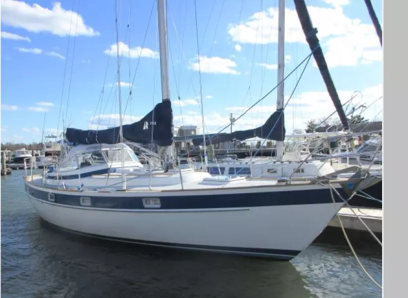 1988 Hallberg-Rassy 352