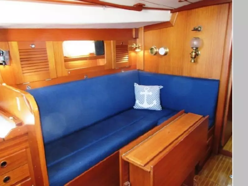 1988 Hallberg-Rassy 352