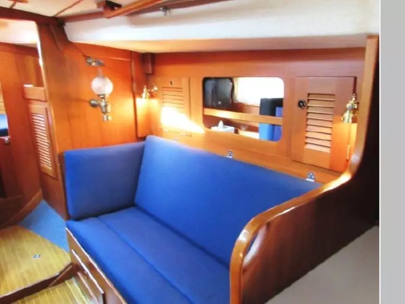 1988 Hallberg-Rassy 352