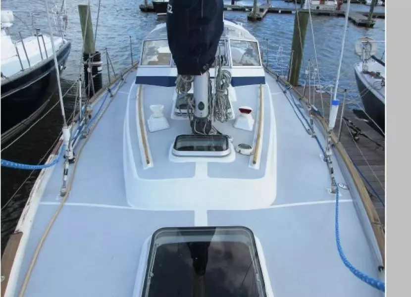 1988 Hallberg-Rassy 352