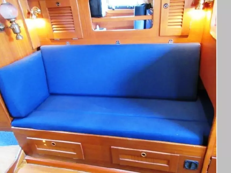 1988 Hallberg-Rassy 352