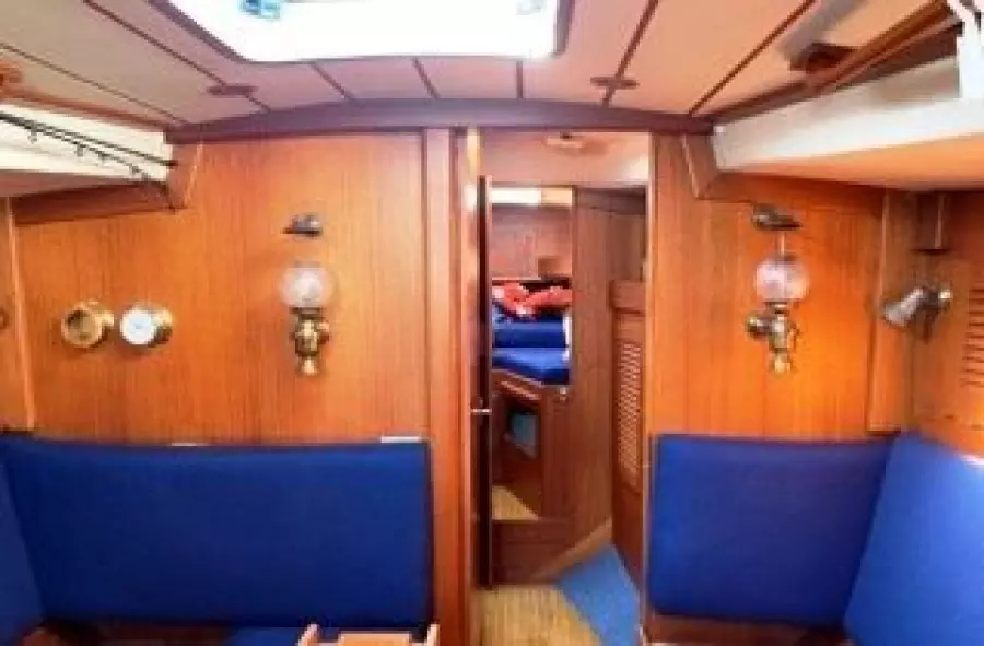 1988 Hallberg-Rassy 352