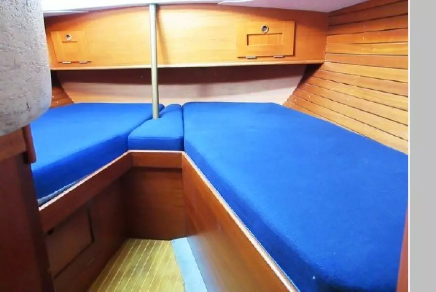 1988 Hallberg-Rassy 352