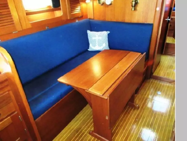 1988 Hallberg-Rassy 352