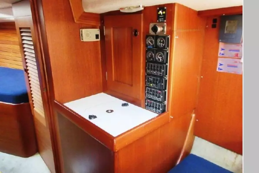 1988 Hallberg-Rassy 352