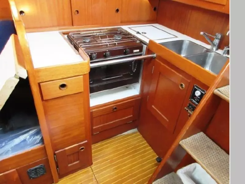 1988 Hallberg-Rassy 352