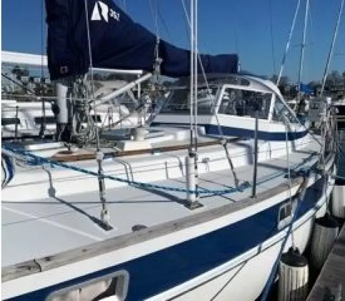 1988 Hallberg-Rassy 352