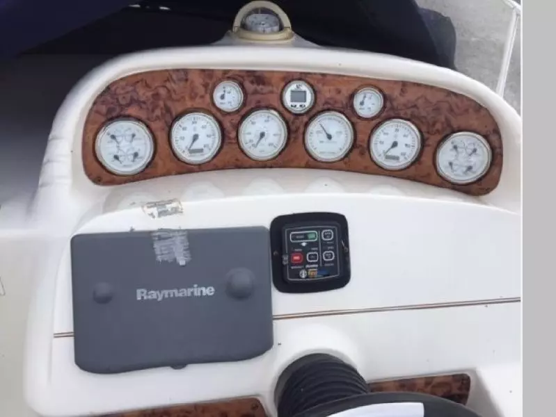 2005 Larson Cabrio 330