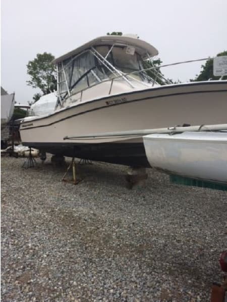 2000 Grady-White 265 Express