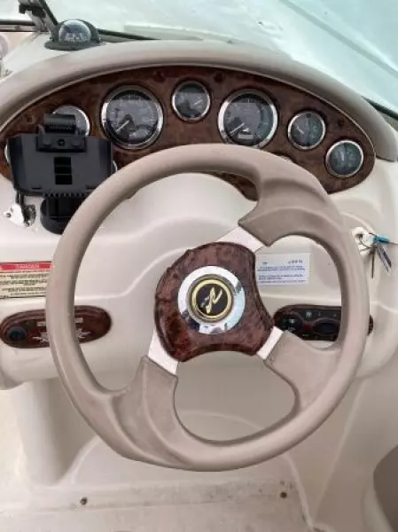 2003 Sea Ray 220 Sundeck