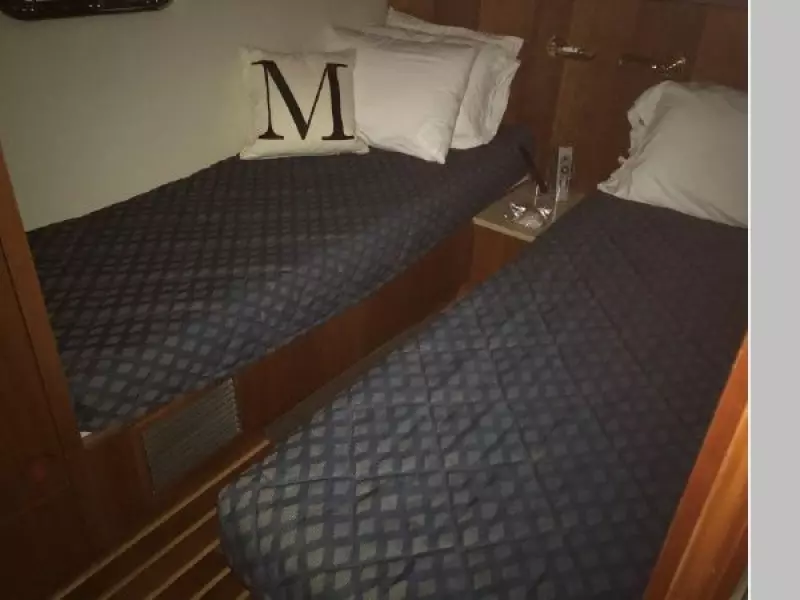 2000 Tiara Yachts 5200