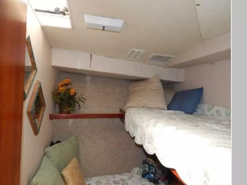 1983 Ocean Yachts Super Sport