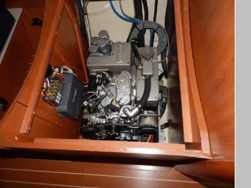 2008 Hunter 45 Deck Salon