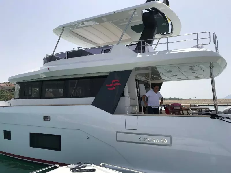 2019 Sirena 58 Flybridge