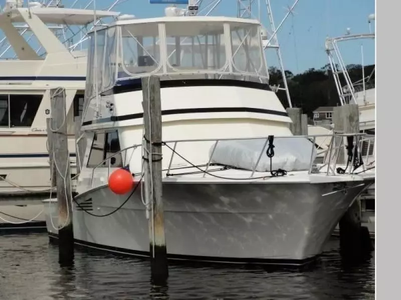 1990 Viking 43 Convertible