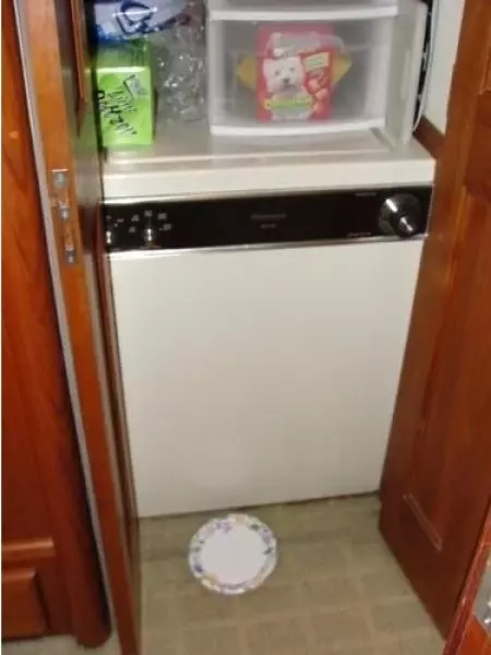 1990 Viking 43 Convertible