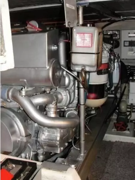 1990 Viking 43 Convertible