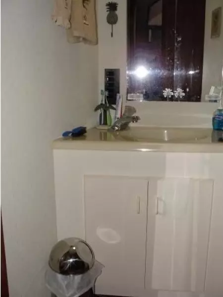 1990 Viking 43 Convertible