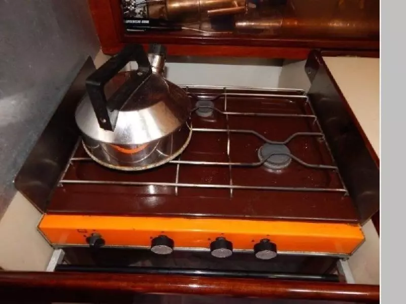 1983 Beneteau First 42