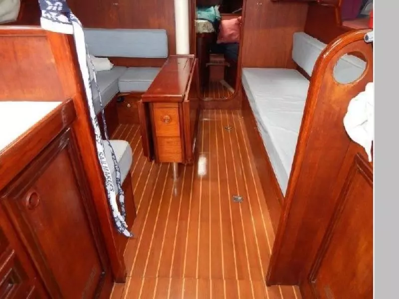 1983 Beneteau First 42