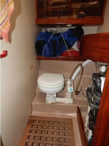 1983 Beneteau First 42