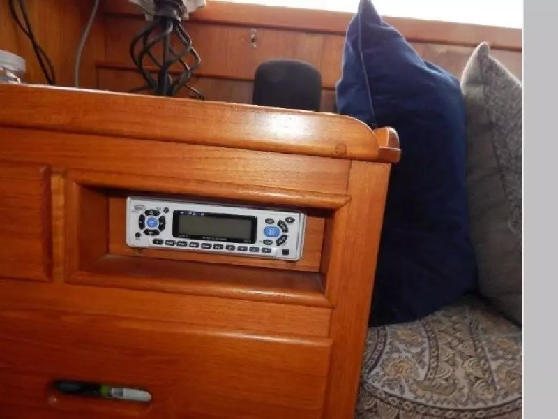 1985 Grand Banks Classic