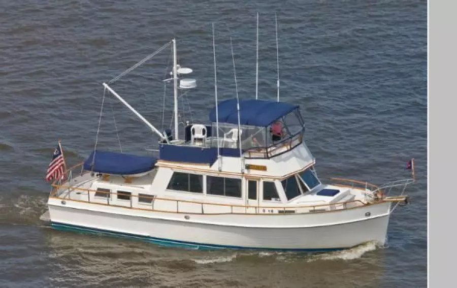 1985 Grand Banks Classic