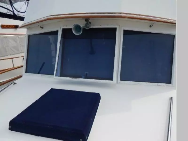 1985 Grand Banks Classic