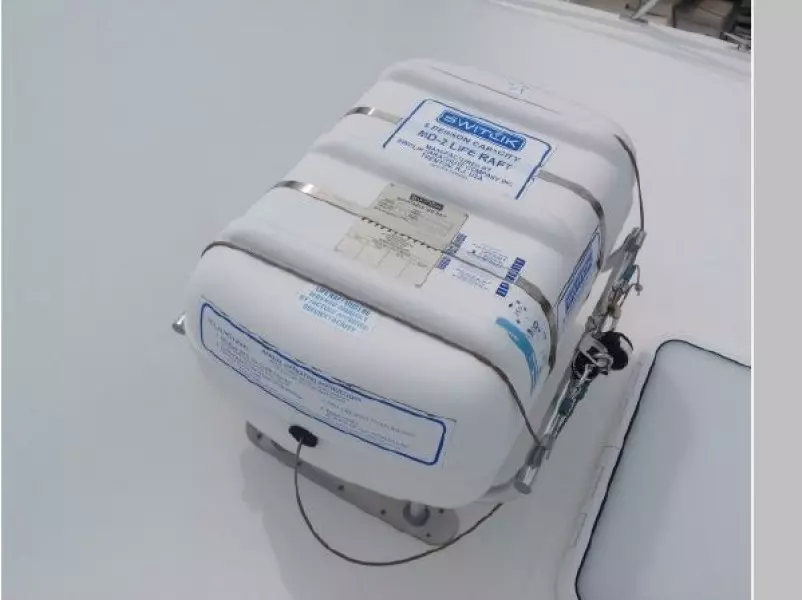 2008 Cabo 40 Convertible