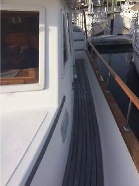 1987 Hershine Sundeck Trawler
