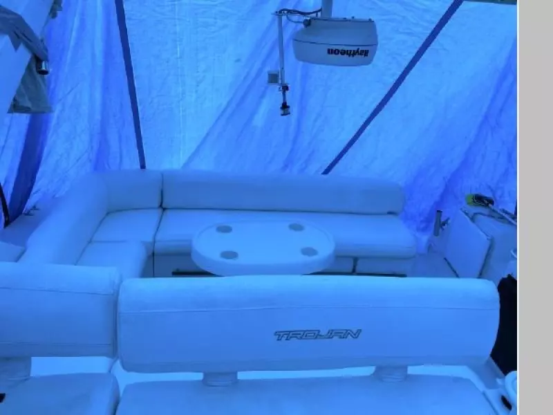 1994 Trojan 37 Express