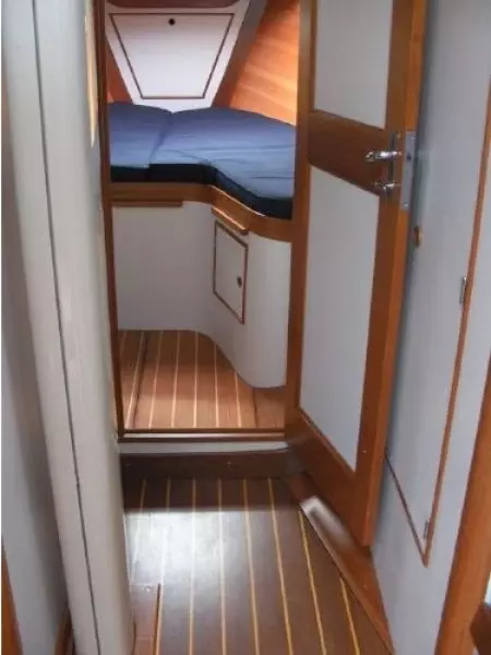 1999 Alerion Express 38 Yawl