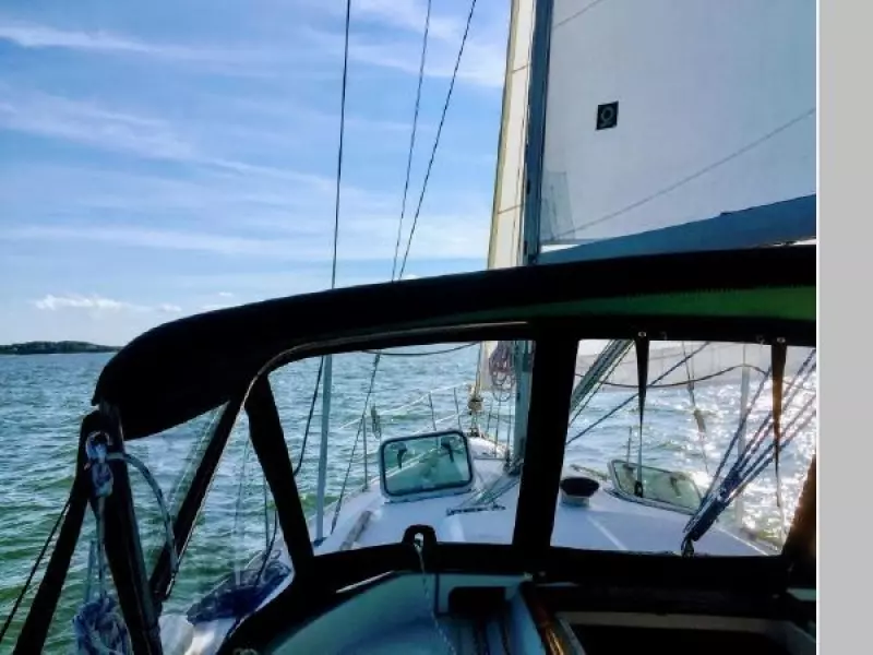 1999 Beneteau Oceanis 381