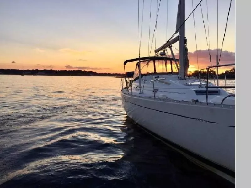 1999 Beneteau Oceanis 381