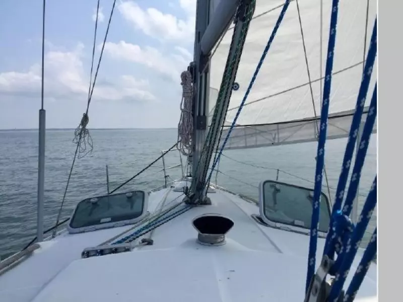 1999 Beneteau Oceanis 381