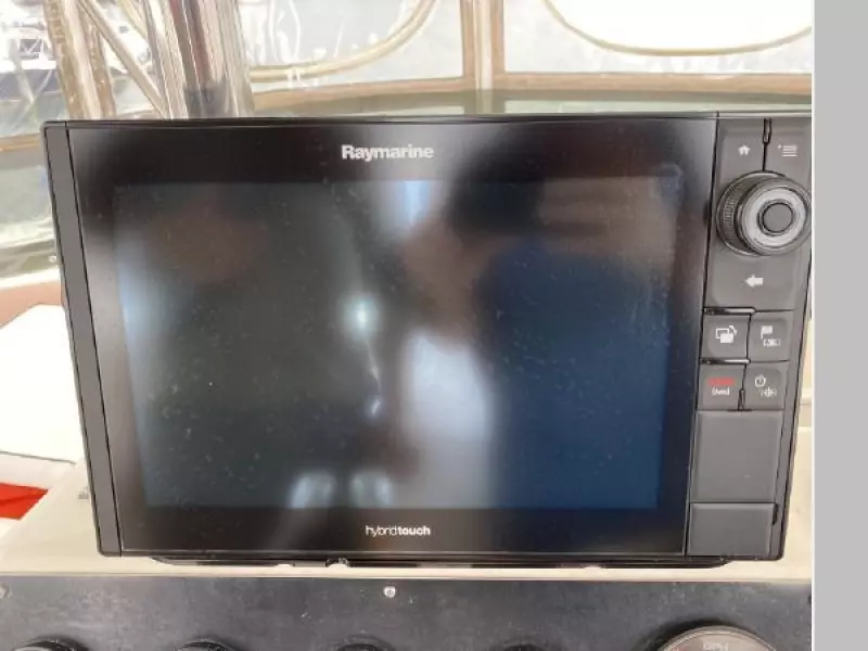 1990 Egg Harbor Golden Egg