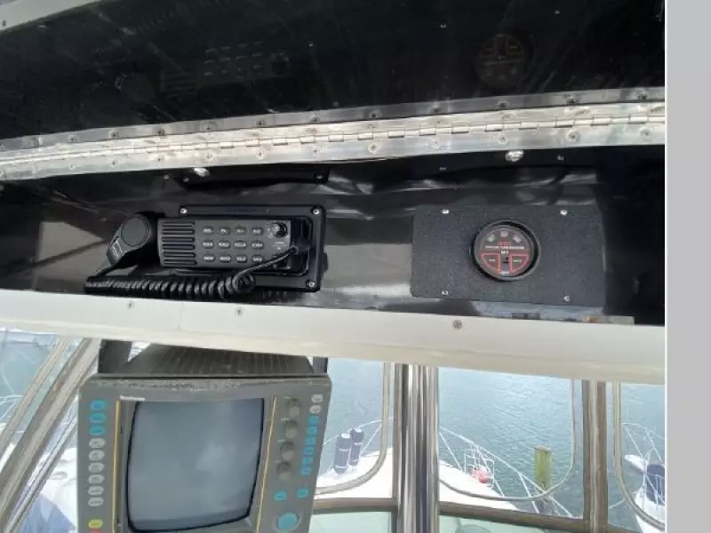 1990 Egg Harbor Golden Egg